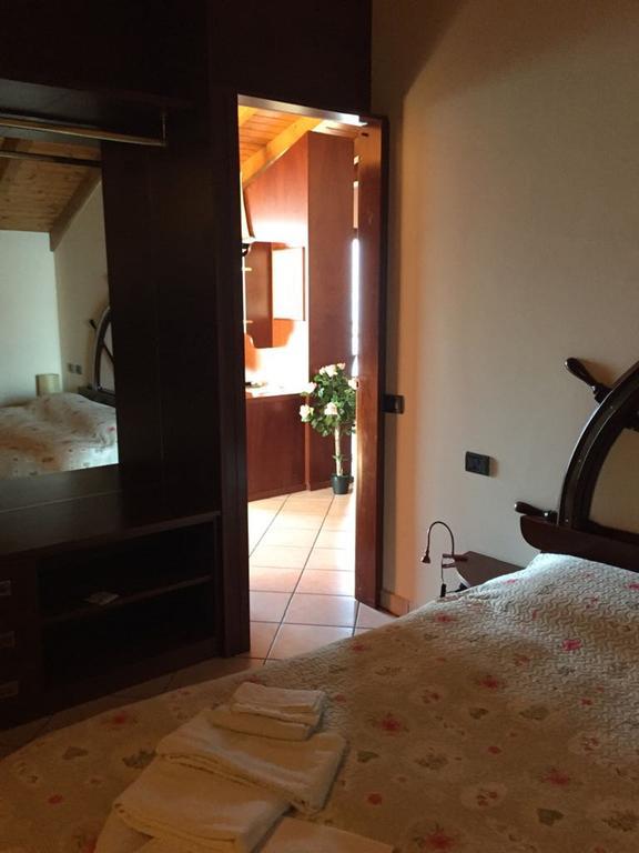 Ferienwohnung Apartment Laveno-Mombello Kültér fotó