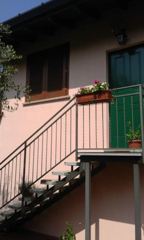 Ferienwohnung Apartment Laveno-Mombello Kültér fotó